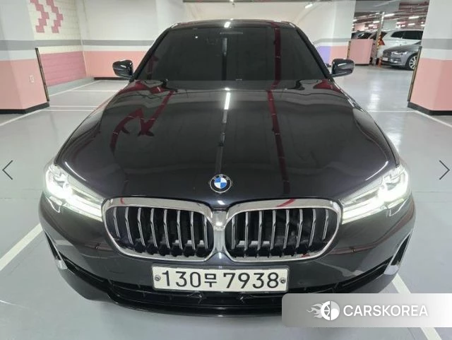 BMW 5 Series (G30) 2022 Черный из Кореи