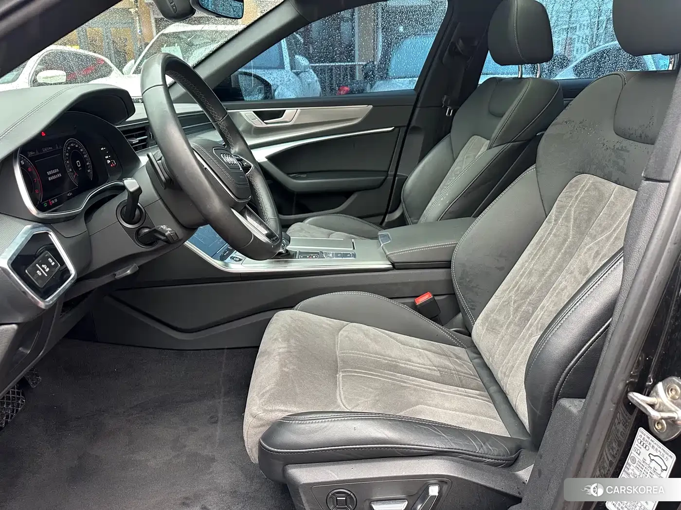 Audi A6L 2023 Черный из Китая