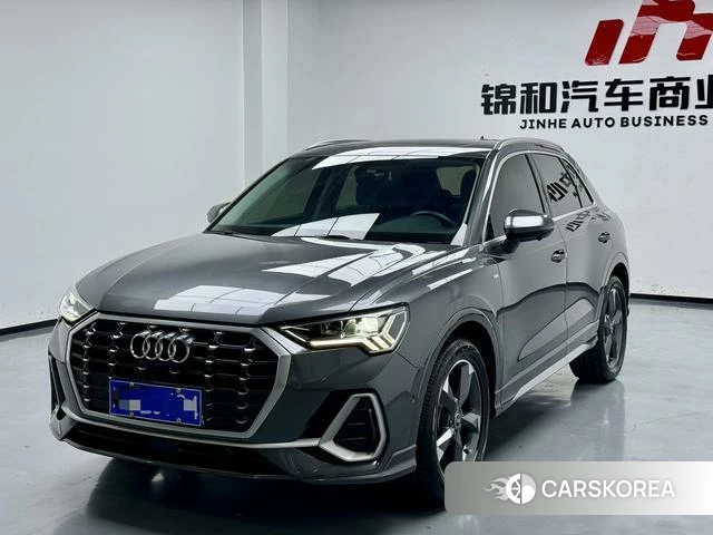 Audi Q3 2022 Темно-серый из Китая
