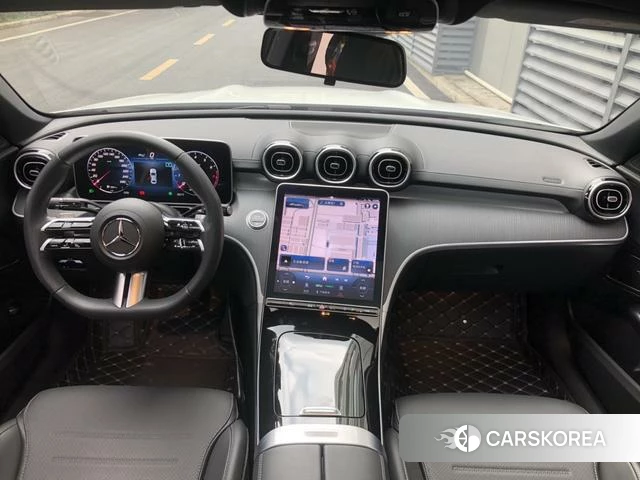 Mercedes-Benz Class C 2023 Белый из Китая