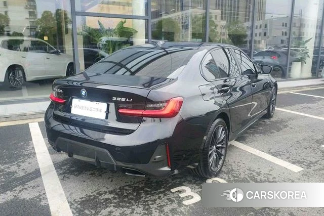 BMW 3 series 2024 Черный из Китая
