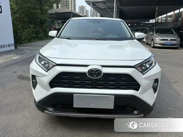 Toyota RAV4 Rongfang 2021 Белый из Китая