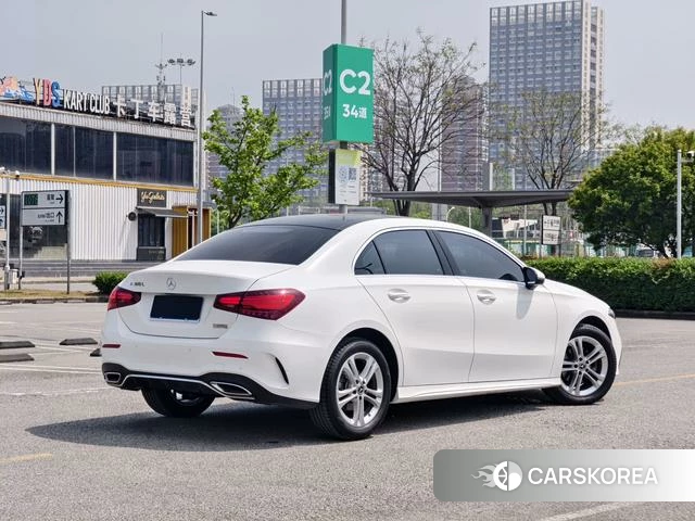 Mercedes-Benz Class A 2023 Белый из Китая