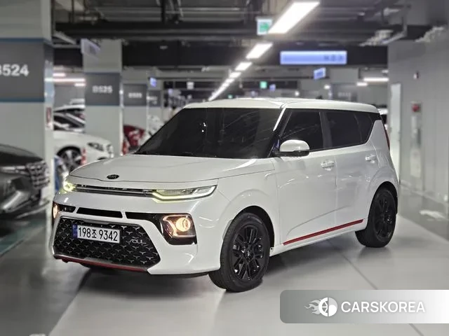 Kia Soul Booster 2019 Белый из Кореи