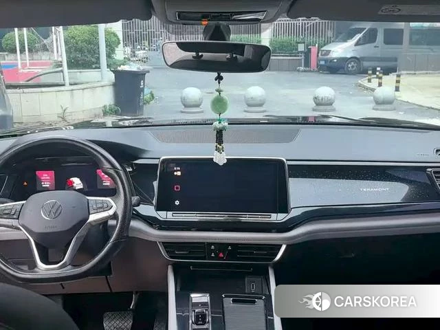 Volkswagen Tourang 2021 Черный из Китая