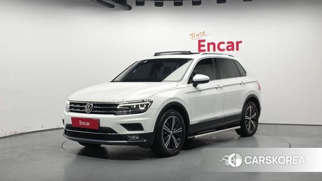 Volkswagen Tiguan second Generation 2019 Белый из Кореи