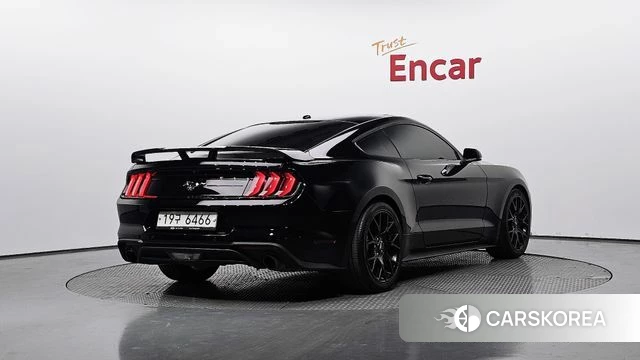Ford Mustang 2018 Черный из Кореи