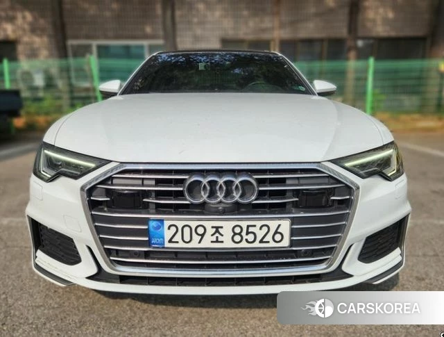 Audi A6 (C8) 2021 Белый из Кореи