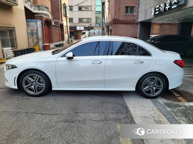 Mercedes-Benz A-Class W177 2020 Белый из Кореи