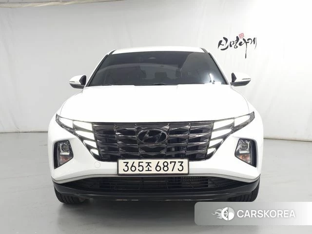 Hyundai Tucson (NX4) 2021 Белый из Кореи