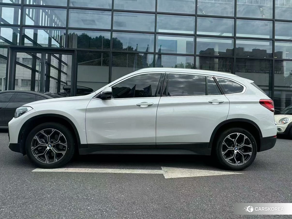 BMW X1 2021 Белый из Китая