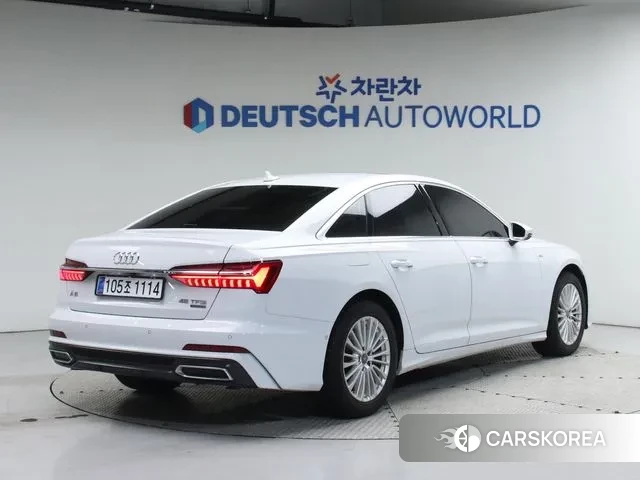 Audi A6 (C8) 2019 Белый из Кореи