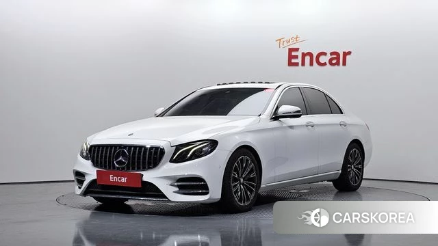 Mercedes-Benz E-Class W213 2018 Белый из Кореи