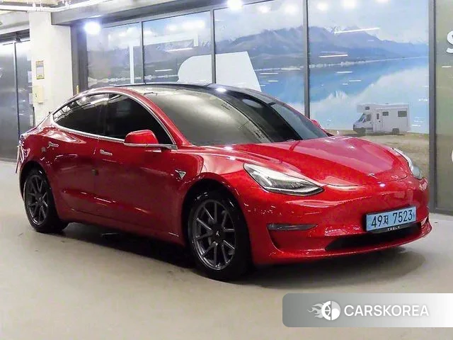 Tesla Model 3 2020 Красный из Кореи