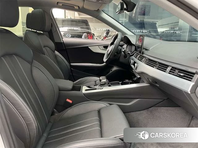 Audi A4L 2023 Белый из Китая