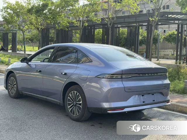 Nissan N6 2025 Другой из Китая