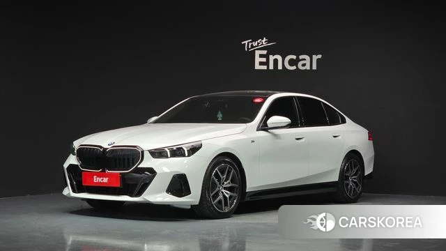 BMW 5 Series (G60) 2024 Белый из Кореи