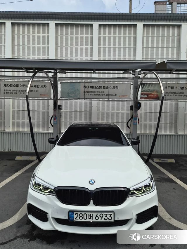 BMW 5 Series (G30) 2018 Белый из Кореи