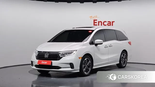Honda Odyssey 2022 Белый из Кореи