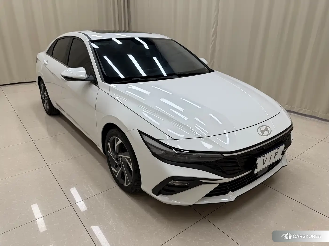 Hyundai Elantra 2024 Белый из Китая