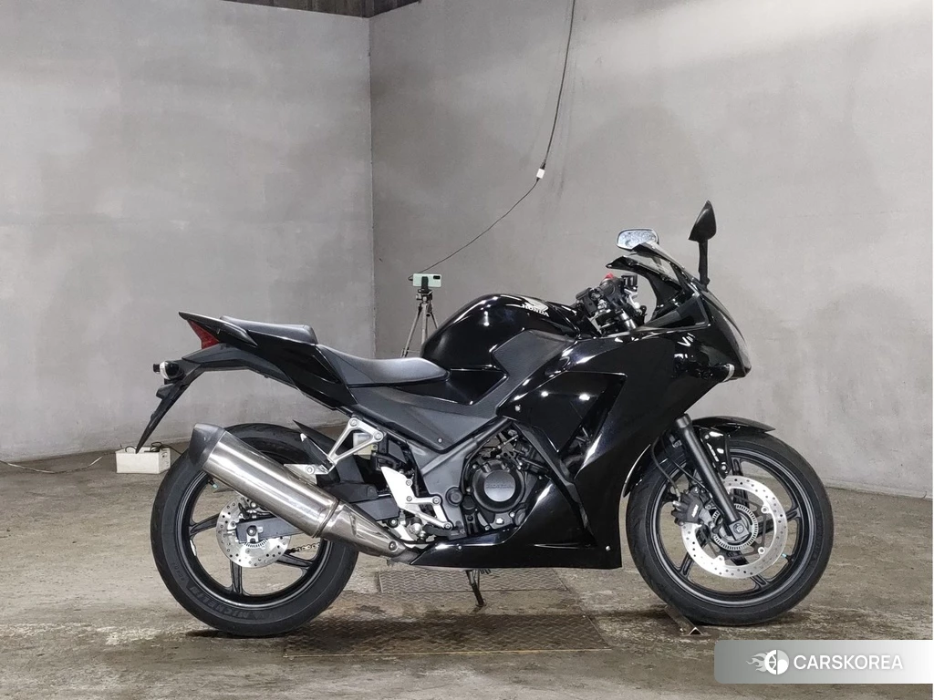 Проданный Honda CBR250R 2015 из Японии
