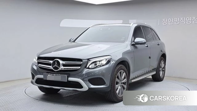 Mercedes-Benz GLC-Class X253 2018 Серебристо-серый из Кореи