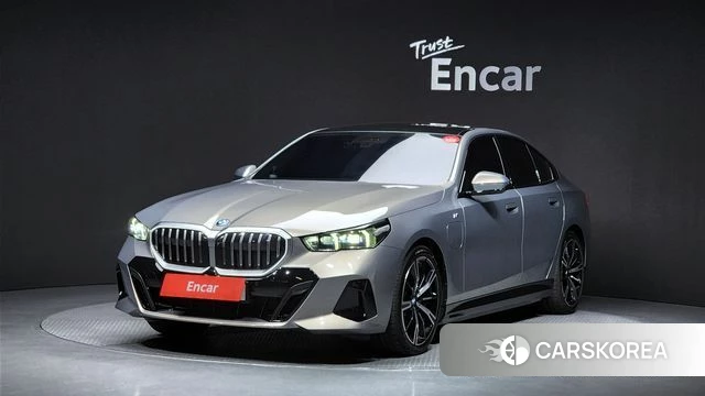 BMW 5 Series (G60) 2025 Серый из Кореи