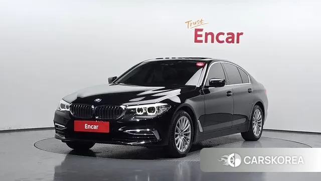 BMW 5 Series (G30) 2019 Черный из Кореи