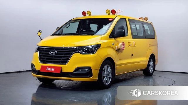 Hyundai The New Grand Starex 2018 Желтый из Кореи
