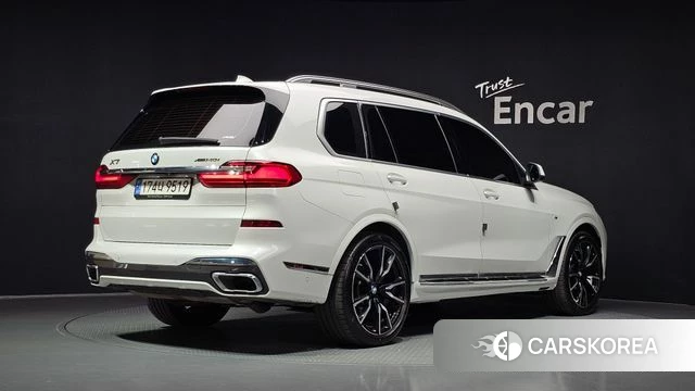 BMW X7 (G07) 2022 Белый из Кореи