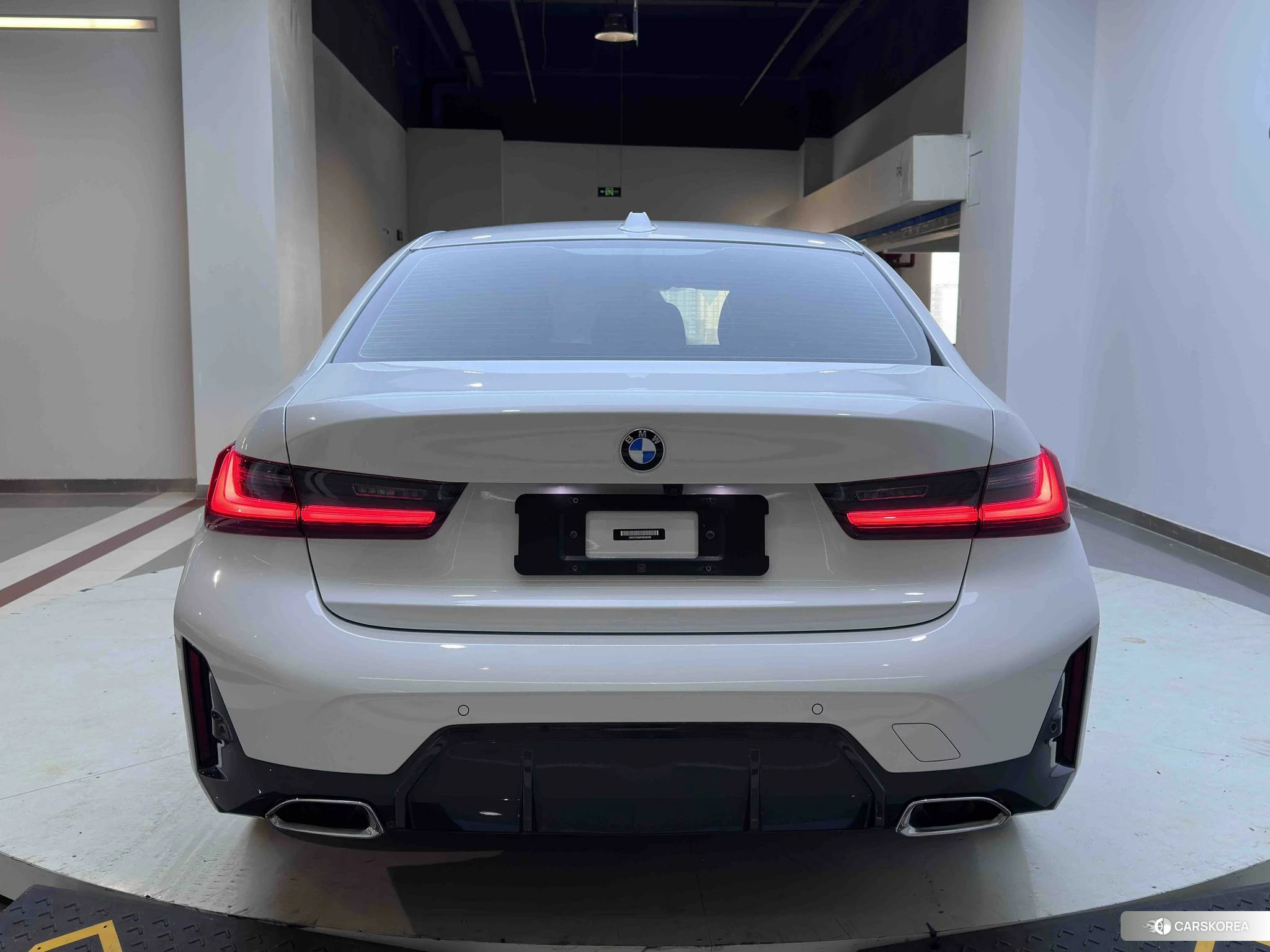 BMW 3 series 2022 Белый из Китая