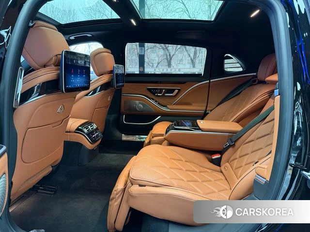 Mercedes-Benz Maybach S-class 2024 Черный из Китая