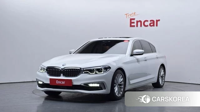 BMW 5 Series (G30) 2018 Белый из Кореи