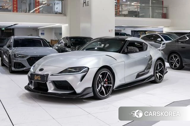 Toyota Supra 2021 Серебристо-серый из Китая