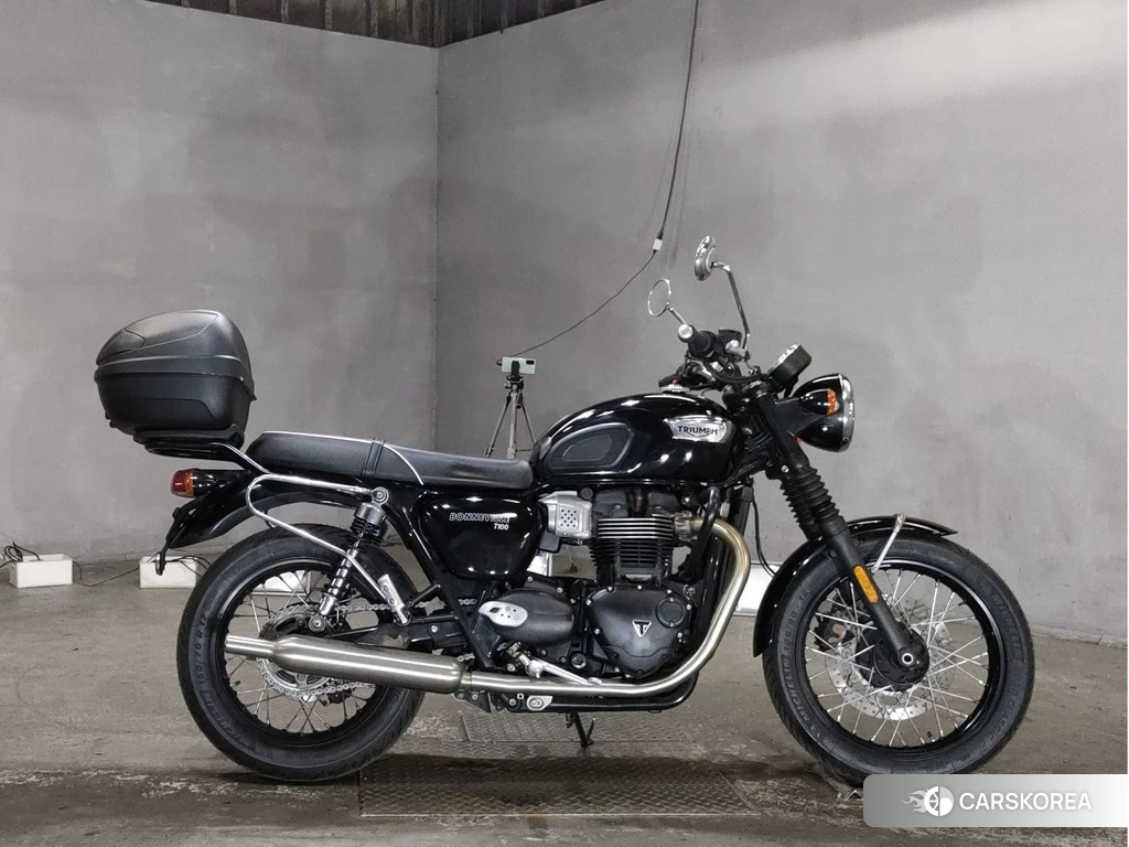 Проданный Triumph BONNEVILLE T100 2022 из Японии