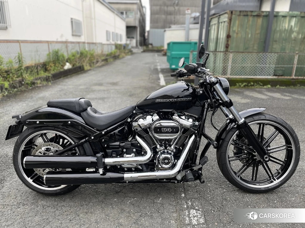Проданный Harley-Davidson Softail Breakout FXBRS1868 2022 из Японии