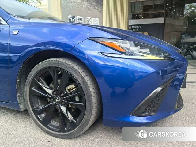 Lexus ES 2021 Синий из Китая