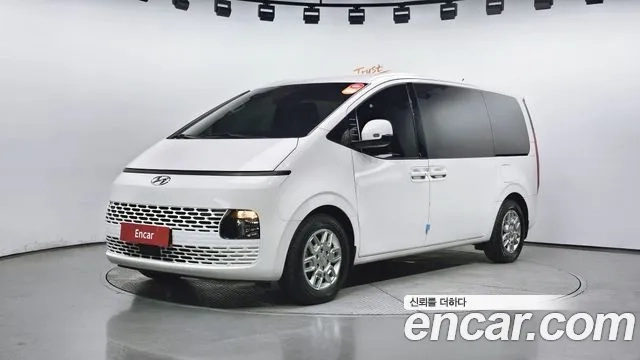 Hyundai Staria 2022 Белый из Кореи