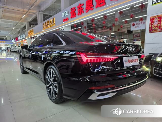 Audi A6L 2023 Черный из Китая
