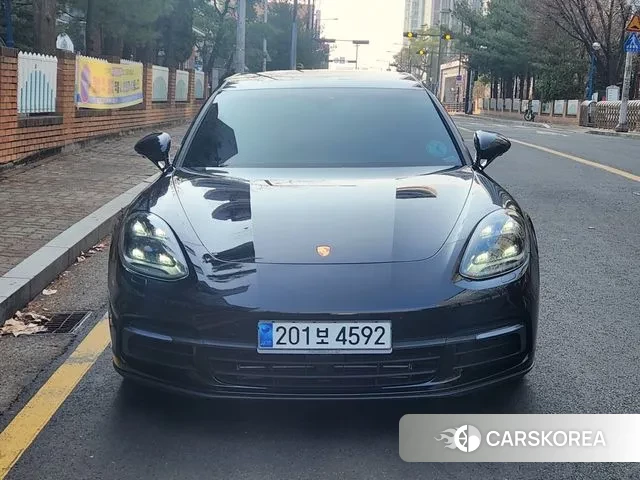 Porsche Panamera (971) 2020 Черный из Кореи