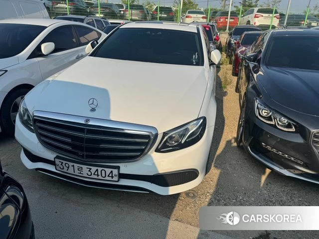 Mercedes-Benz E-Class W213 2020 Белый из Кореи