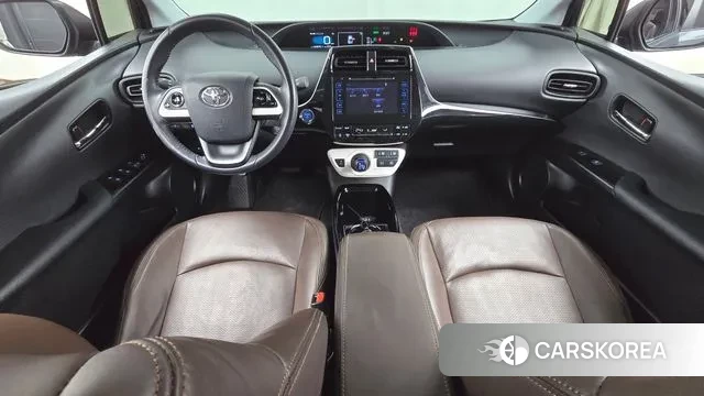 Toyota Prius 4th Generation 2018 Серый из Кореи