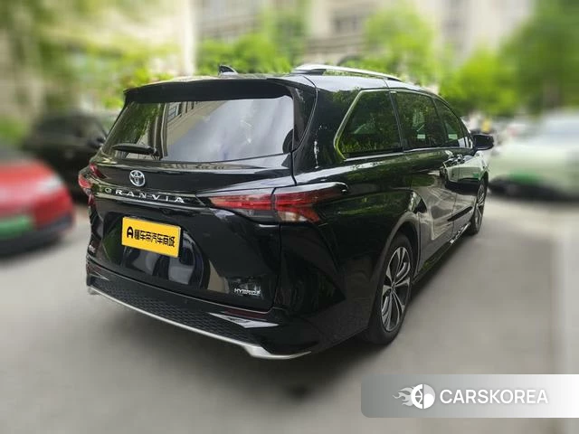 Toyota Grevia 2023 Черный из Китая