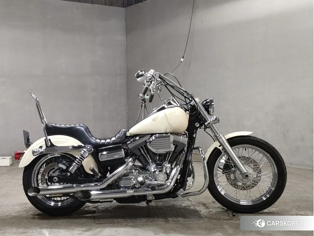 Проданный Harley-Davidson Dyna Super Glide FXDC1580 2011 из Японии, фото 2