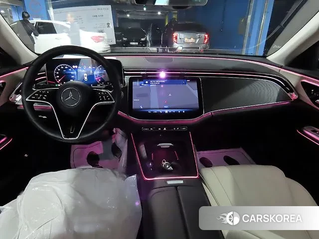 Mercedes-Benz E-Class W214 2024 Белый из Кореи