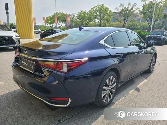 Lexus ES 2021 Синий из Китая