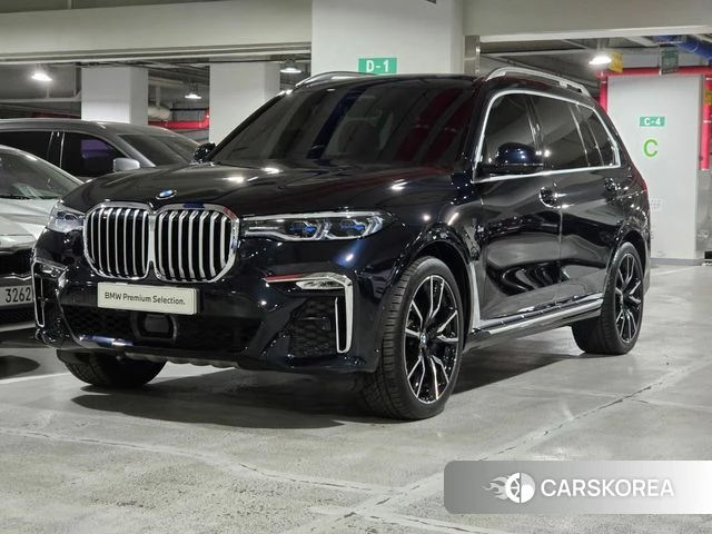 BMW X7 (G07) 2021 Черный из Кореи