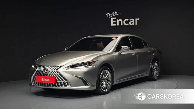 Lexus ES300h 7th generation 2025 Серый из Кореи