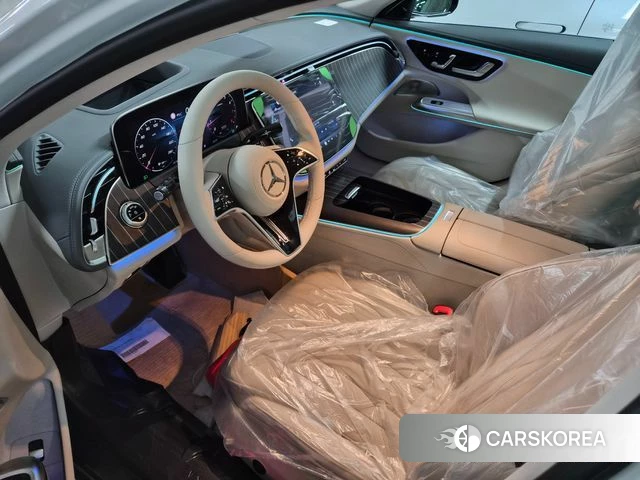 Mercedes-Benz E-Class W214 2026 Белый из Кореи