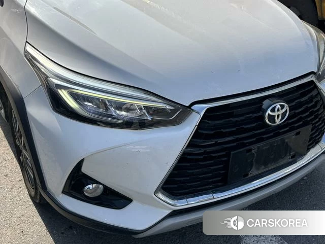 Toyota YARIS L Zhixuan 2021 Белый из Китая